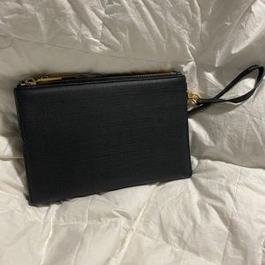 Dagne Dover black leather wristlet